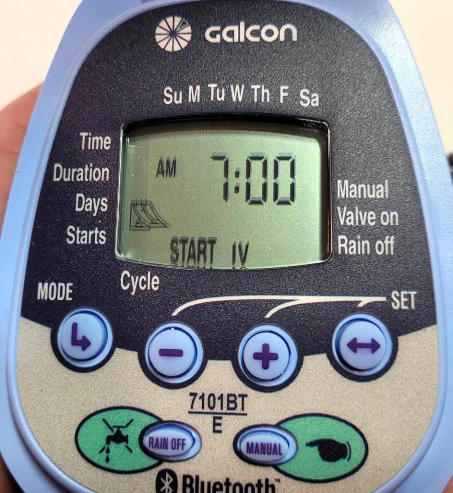 Galcon 7101D Waterproof Battery-Operated Irrigation Timer with 3/4 Inch Valve for Drip & Sprinkler Systems