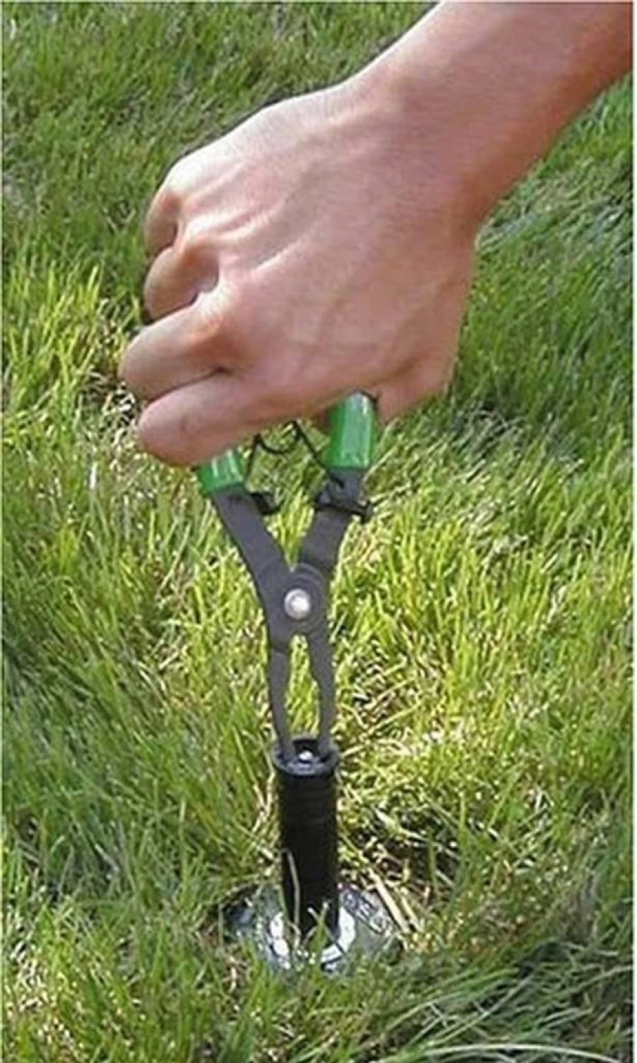 Rain Bird PTC1 Pop-Up Sprinkler Head Pull-Up Tool for Easy Maintenance and Adjustment
