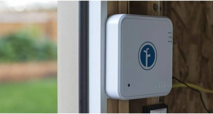 Rachio 2nd Gen 8-Zone Smart Sprinkler Controller with WiFi, Alexa Compatibility, and Weather Skip (8ZULW-B) - Discontinued Model